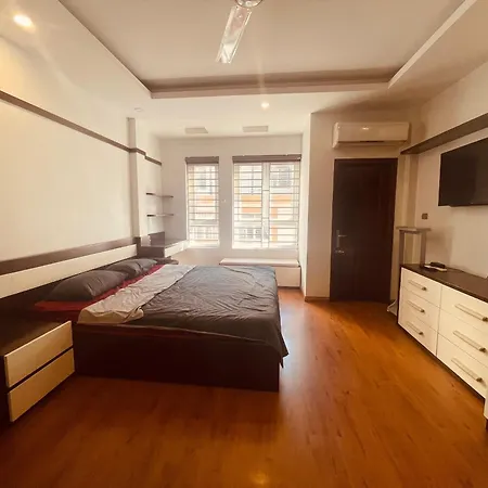 Laca Home